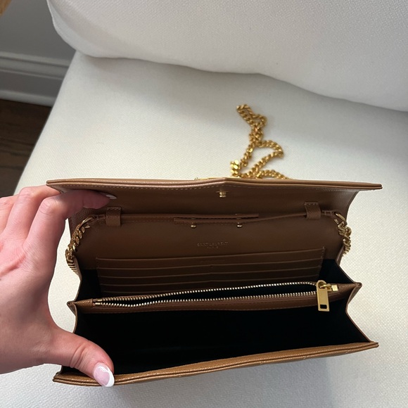 Authentic YSL Monogram Large Wallet on Chain - Picture 5 of 10